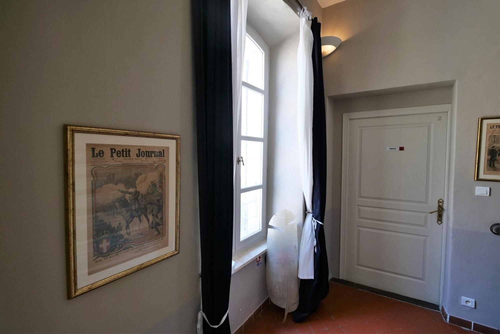 Chambres Du Vieux Bistrot Cabrières-dʼAvignon Екстериор снимка