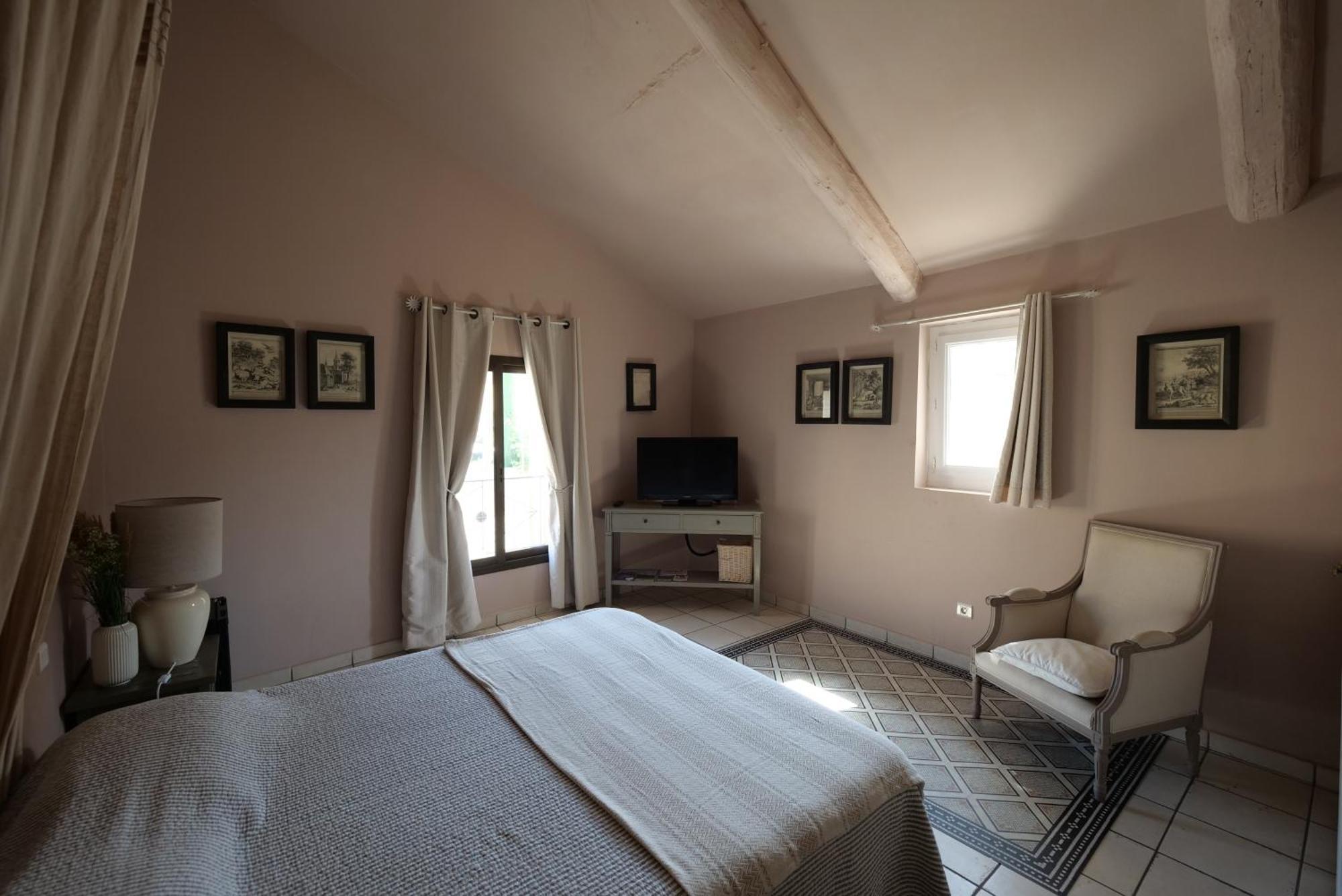 Chambres Du Vieux Bistrot Cabrières-dʼAvignon Екстериор снимка
